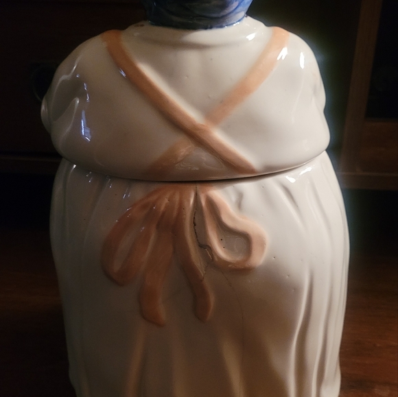 Mosaic Tile Company Vintage white Dress Cookie Jar rare find - Picture 5 of 7